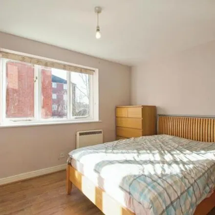 Image 6 - Bywater House, 1-56 Harlinger Street, London, SE18 5SX, United Kingdom - Apartment for sale