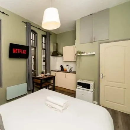 Image 3 - London, W14 9JL, United Kingdom - Apartment for rent
