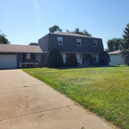 Image 2 - 4330 Old Lakeport Road, Sioux City, IA 51106, USA - House for sale