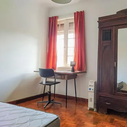 Image 1 - Rua Nove de Abril, Porto, Portugal - Room for rent