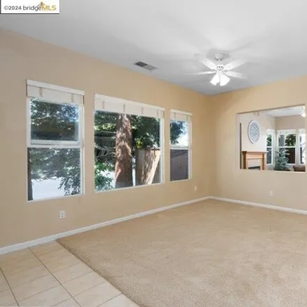 Image 7 - 1425 Buckingham Drive, Brentwood, CA 94513, USA - House for sale
