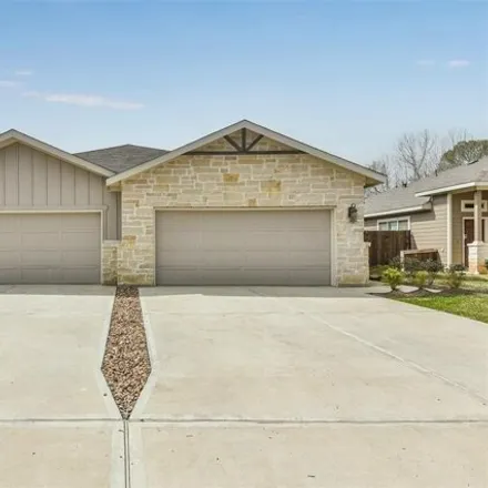 Buy this 6 bed house on Blackland Drive in Ellis County, TX 76084