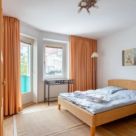 Rent this 3 bed apartment on Kilimanjaro in Knochenhauerstraße 23, 30159 Hanover