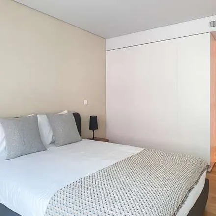 Rent this 2 bed apartment on Hotel Dom Pedro in Avenida Engenheiro Duarte Pacheco 24, 1070-110 Lisbon