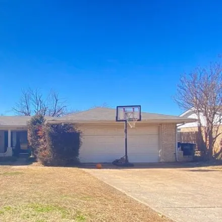 Rent this 3 bed house on 3051 Rankin Terrace in Edmond, OK 73013