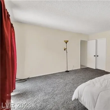 Image 8 - 3514 Lovell Court, Paradise, NV 89121, USA - Townhouse for sale