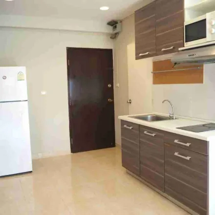 Rent this 1 bed apartment on PARKROYAL Suites Bangkok in 22, Sukhumvit 6 Alley