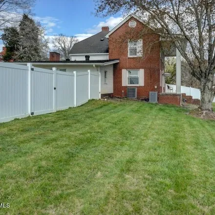 Image 4 - 1542 Bloomingdale Pike, Bloomington Heights, Kingsport, TN 37660, USA - House for sale