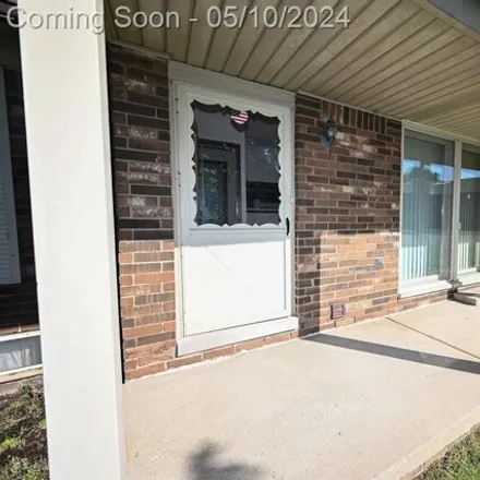 Image 5 - 49599 Grand Valley Drive, Shelby Charter Township, MI 48315, USA - Condo for sale