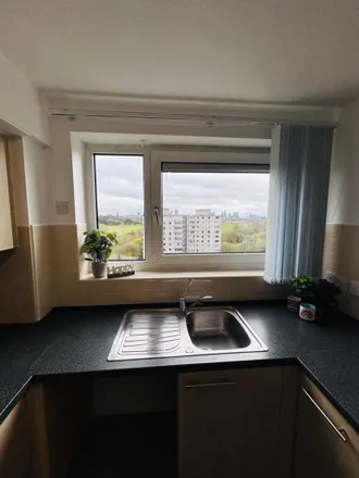Image 4 - Kersal Way, Salford, M7 3GS, United Kingdom - Apartment for rent