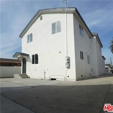Image 2 - 922 East 109th Street, Los Angeles, CA 90059, USA - House for sale