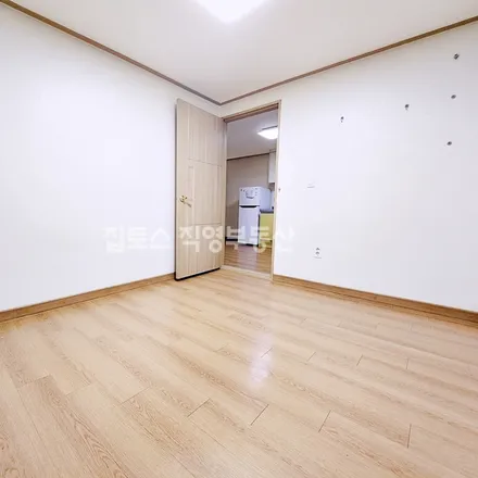 Image 3 - 서울특별시 관악구 신림동 521-10 - Apartment for rent