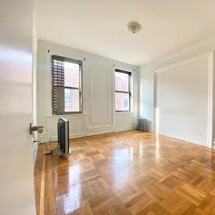 Image 2 - 7 Woodruff Avenue, New York, NY 11226, USA - Apartment for rent