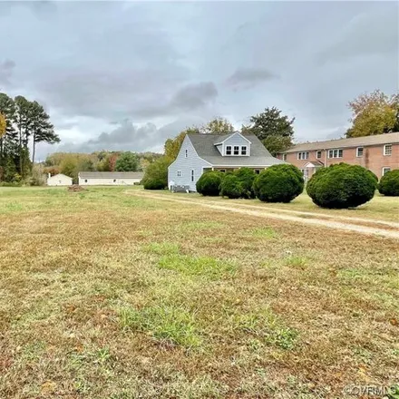 Image 6 - 6874 Ware House Road, Edgehill, Gloucester Courthouse, VA 23061, USA - House for sale