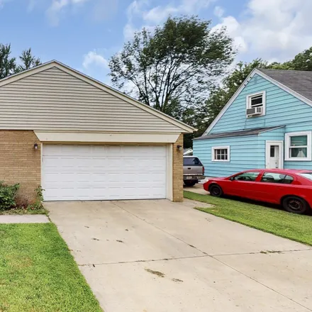Buy this 3 bed house on 1864 Eastman Avenue in Green Bay, WI 54302