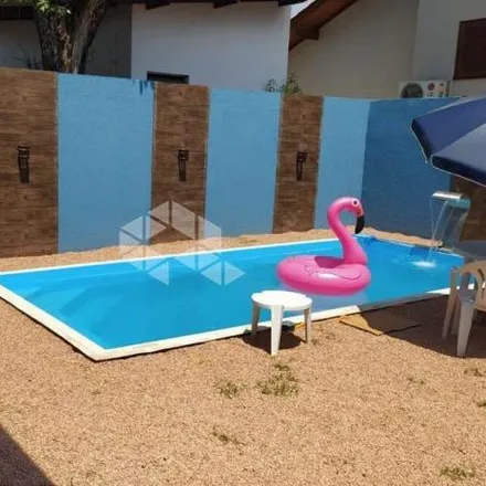 Buy this 3 bed house on Escola de Ensino Infantil Vó Maruca in Rua Peru, Cidade Nova