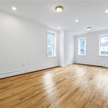 Rent this 3 bed apartment on 3010 Mickle Avenue in New York, NY 10469