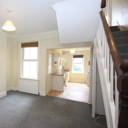 Image 3 - 55 Regent's Park, Exeter, EX1 2NZ, United Kingdom - Townhouse for rent