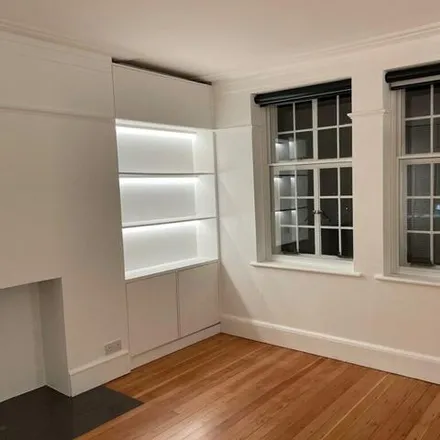 Image 2 - Hillside Court, 409 Finchley Road, London, NW3 6HG, United Kingdom - Apartment for rent