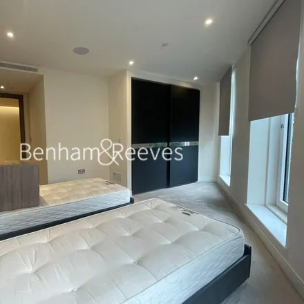 Image 9 - Chelsea Creek Tower, Park Street, London, SW6 2QF, United Kingdom - Apartment for rent