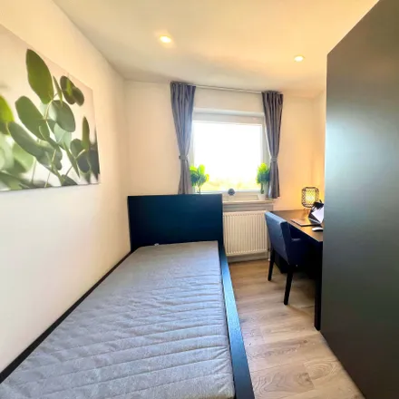 Rent this 1 bed room on Bunsenstraße 18 in 81735 Munich, Germany
