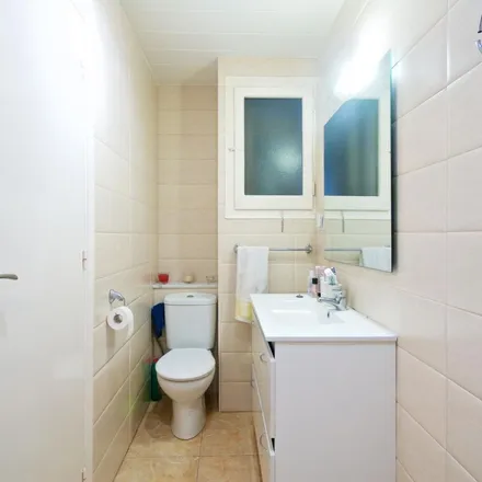 Image 9 - Carrer de Simancas, 72, 08042 Barcelona, Spain - Apartment for rent