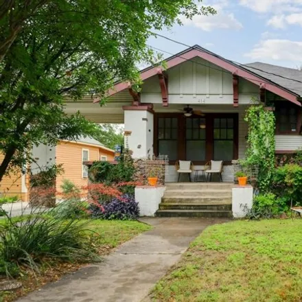 Buy this 2 bed house on 414 E Magnolia Ave in San Antonio, Texas