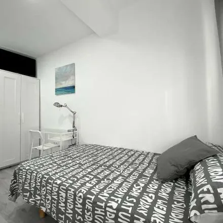 Rent this 4 bed apartment on Silken Puerta Valencia in Carrer de les Arts i dels Oficis, 46021 Valencia
