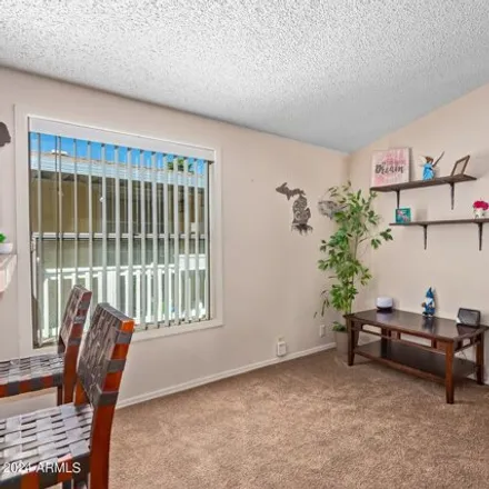 Image 3 - East Bluefield Avenue, Phoenix, AZ 85024, USA - Apartment for sale