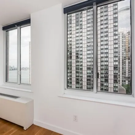 Image 2 - 333 Rector Place, New York, NY 10280, USA - Condo for sale