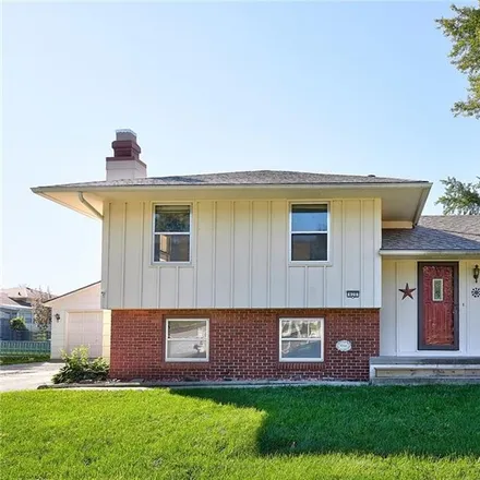 Buy this 3 bed house on 620 Ashwood Avenue in Norwalk, IA 50211