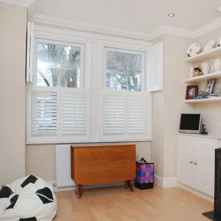 Image 4 - Florence Road, London, SW19 8TN, United Kingdom - House for rent