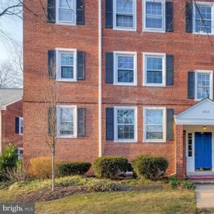 Rent this 1 bed condo on 4707 29th Street South in Arlington, VA 22206