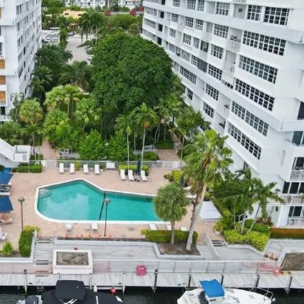 Buy this 1 bed condo on North Federal Highway in Fort Lauderdale, FL 33304