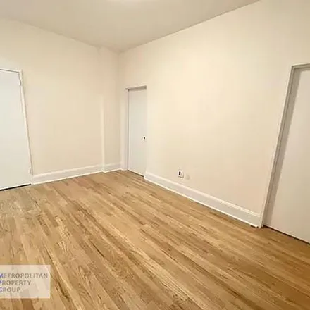 Rent this 3 bed apartment on Century & Western in West Century Boulevard, Los Angeles
