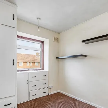 Image 8 - 280 Greenford Avenue, London, W7 1AD, United Kingdom - Apartment for rent