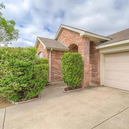 Rent this 3 bed house on 13209 Fencerow Road in Fort Worth, TX 76262