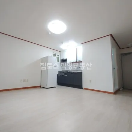 Rent this studio apartment on 서울특별시 강남구 역삼동 836-51