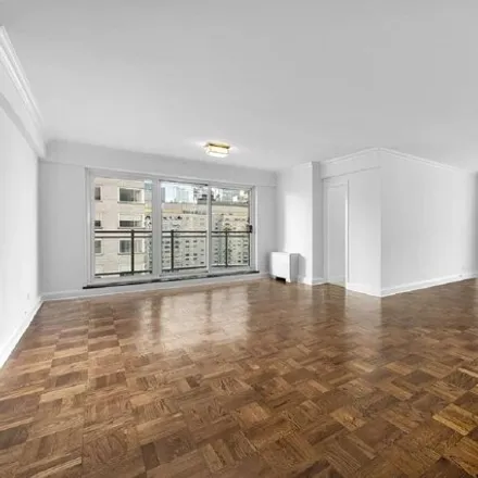 Image 3 - 215 East 68th Street, New York, NY 10065, USA - Apartment for rent