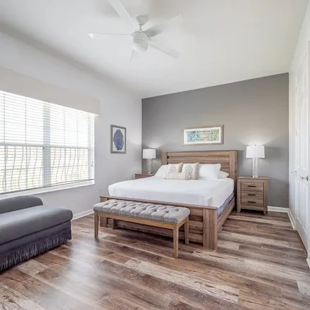 Rent this 3 bed condo on Orlando