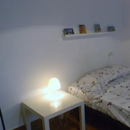 Rent this 6 bed room on San Patricio in Plaça de l'Ajuntament, 46002 Valencia