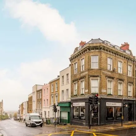 Image 2 - Chi Oriental, 14 Westow Hill, London, SE19 1RX, United Kingdom - Apartment for sale