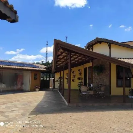 Buy this 3 bed house on Rua Vereador Osvaldo Damásio de Oliveira in Centro, Jarinu - SP