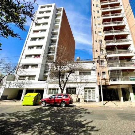 Rent this 8 bed house on Mendoza 3551 in Echesortu, Rosario