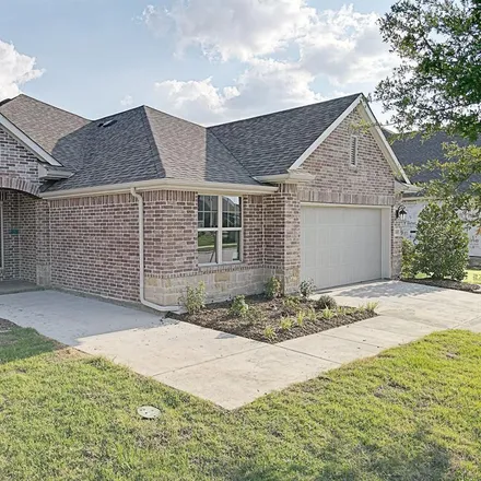 Buy this 3 bed house on 1605 Cedar Crest Drive in Forney, TX 75126