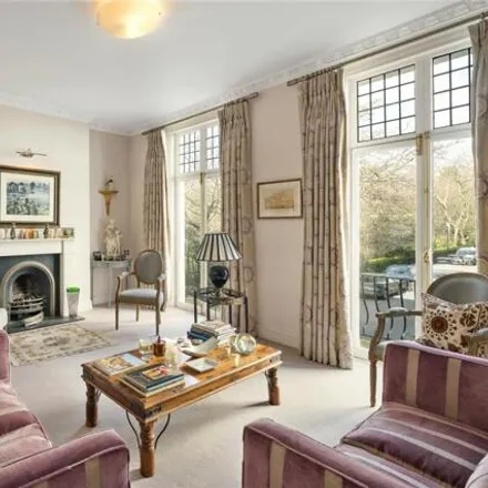Buy this studio townhouse on 63 Cadogan Place in London, SW1X 9PU