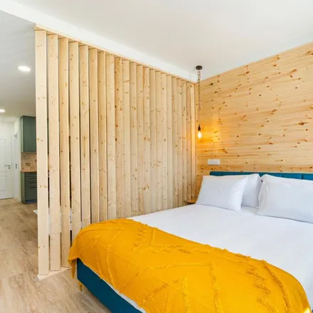 Rent this 1 bed apartment on Avenida da Liberdade 546 in 4710-249 Braga, Portugal