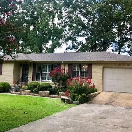 Buy this 3 bed house on 499 Duncan Drive in Russellville, AL 35654