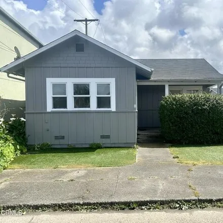 Buy this 2 bed house on 913 East Oak Street in Fort Bragg, CA 95437