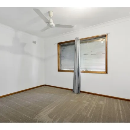 Image 2 - Bell Crescent, Leumeah NSW 2560, Australia - Apartment for rent